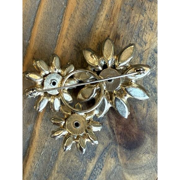 Vintage REGENCY Unmarked Bold Jonquil Topaz Cluster Rhinestone Flower Brooch - Picture 8 of 14